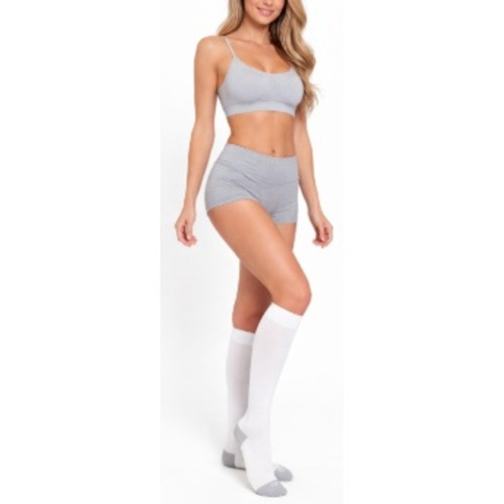 Motif Women's White Gray 20-30 mmHg Maternity Compression Socks Size M NWT